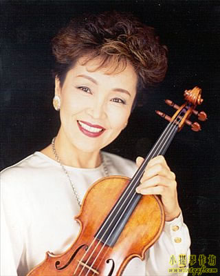 西崎崇子